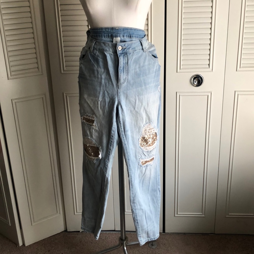 Sequin distressed Jeans.. MUST HAVE
